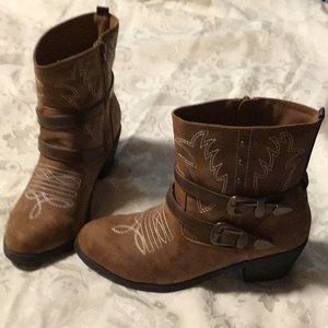 Women’s boots